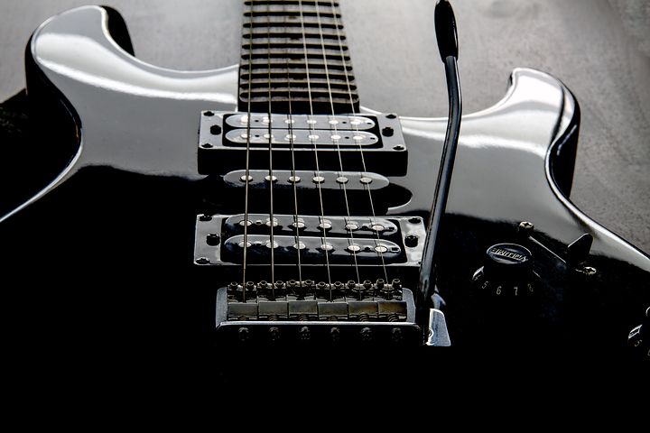 Rzetelna pracownia lutnicza, jaka zajmuje się naprawą gitar różnego typu